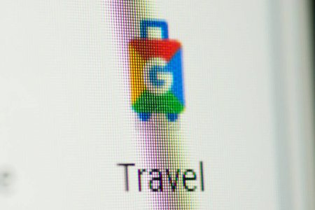 Foto de Google Travel icon on rgb screen of the computer. Chernihiv, Ukraine - January 15, 2022 - Imagen libre de derechos