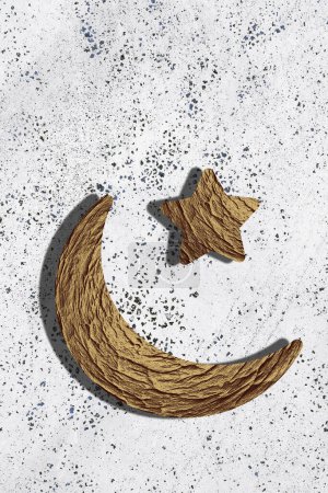Foto de Luna creciente y estrella. Santo mes Ramadán Kareem. Eid Mubarak - Imagen libre de derechos