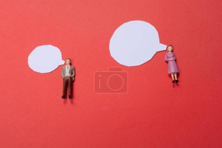 Téléchargez les photos : Mini bulle de discours pour exprimer l'idée, la pensée et la parole - en image libre de droit