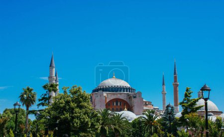 Téléchargez les photos : Hagia Sophia, le monument de renommée mondiale de l'architecture byzantine - en image libre de droit