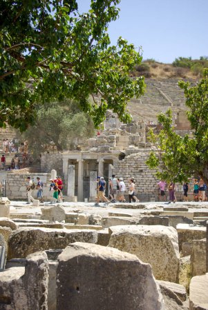 Téléchargez les photos : Ruines de l'ancienne ville d'Ephèse en dinde - en image libre de droit