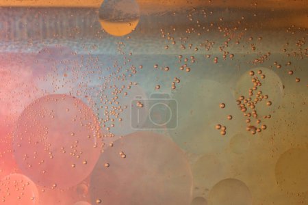 Téléchargez les photos : Bulles d'huile à l'intérieur des modèles de forme de base d'eau - en image libre de droit