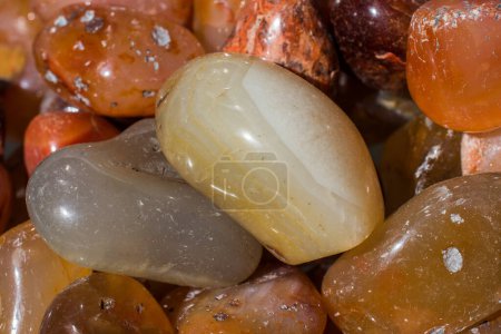 Foto de Piedra preciosa de ágata como espécimen de roca mineral natural - Imagen libre de derechos
