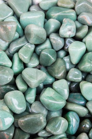 Téléchargez les photos : Ensemble de pierres minérales naturelles d'un certain type - en image libre de droit
