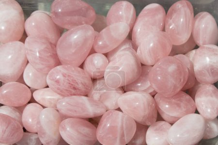 Téléchargez les photos : Pierres semi-précieuses colorées polies Tumbled gemstones.mineral, collection de pierres de guérison. - en image libre de droit
