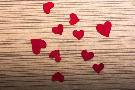 Téléchargez les photos : Concept d'amour avec icône en forme de cœur en vue - en image libre de droit