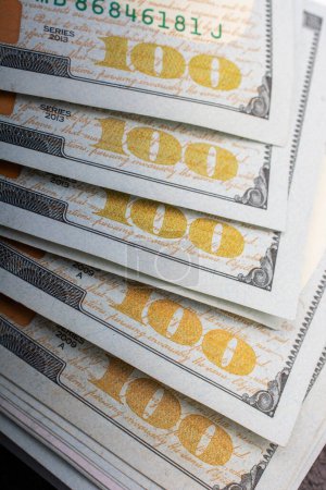 Foto de Dólares americanos Dinero en efectivo. Billetes de cien dólares. - Imagen libre de derechos