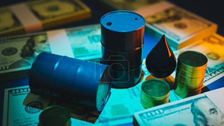 Foto de Concepto de precio del petróleo con billetes de dólar y bidones de petróleo. renderizado 3d - Imagen libre de derechos