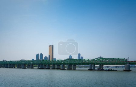 Brücke über den Han-Fluss in Seoul, Südkorea