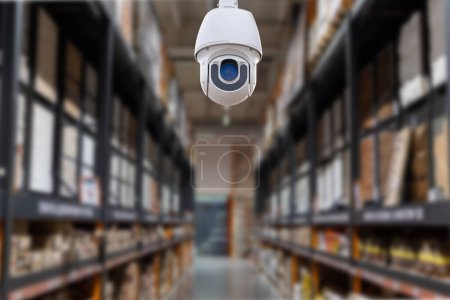 Téléchargez les photos : Système de vidéosurveillance CCTV dans un centre commercial arrière-plan flou supermarché - en image libre de droit