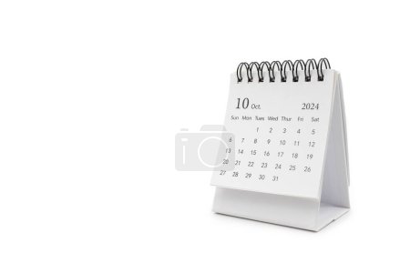 Einfacher Tischkalender für Oktober 2024 isoliert auf weißem Hintergrund. Kalenderkonzept mit Kopierraum.