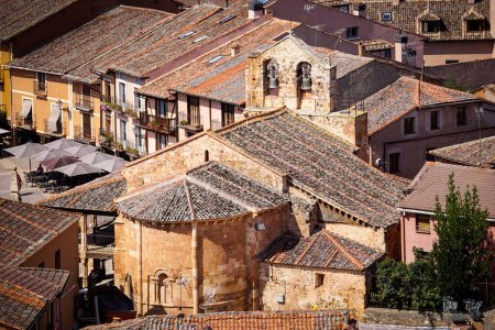 Detail der Bevölkerung von Aylln, Gemeinde und spanische Stadt im Nordosten der Provinz Segovia, in der autonomen Gemeinschaft Kastilien und Len.