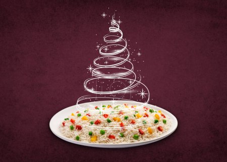 Foto de Diseño del árbol de Navidad sobre el plato de arroz, espacio de copia de decoración de Navidad - Imagen libre de derechos