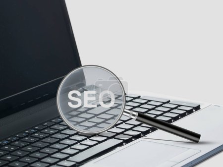 Téléchargez les photos : Optimisation des moteurs de recherche SEO, marketing Internet et écran de marque en ligne - en image libre de droit