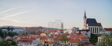 Téléchargez les photos : Cesky Krumlov est une ville de la Bohême du Sud de la République tchèque.
. - en image libre de droit