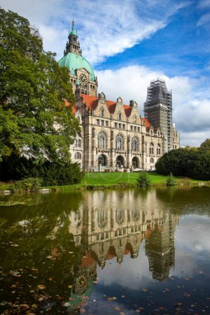 Téléchargez les photos : Hanovre, Allemagne - 14 octobre 2022. La mairie de Neues Rathaus a été achevée en 1913. - en image libre de droit
