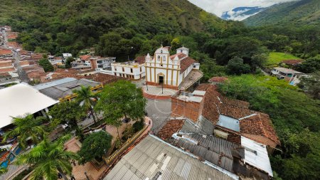 Foto de Liborina, Antioquia - Colombia. 15 de noviembre de 2023. Parroquia de San Lorenzo de culto católico - Imagen libre de derechos