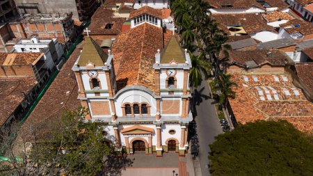 Téléchargez les photos : Ciudad Bolivar, Antioquia - Colombie. 21 février 2024. Paroisse Immaculée Conception du culte catholique - en image libre de droit