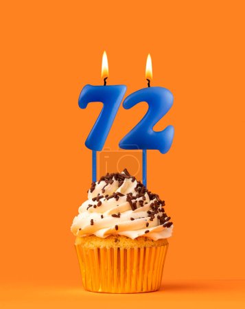 Vela de cumpleaños azul y magdalena - Número 72