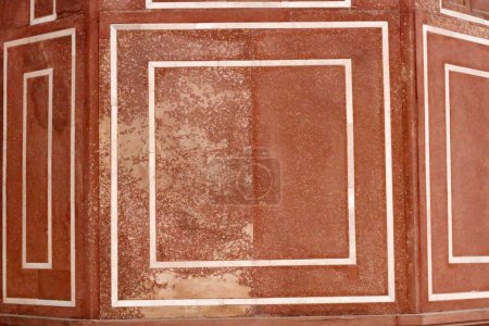Foto de Primer plano Piedra roja con mármol blanco Patrimonio del marco Pared del edificio - Imagen libre de derechos