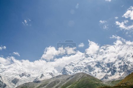 Foto de Fairy Meadows Nanga Parbat Beautiful Landscape Mountains View - Imagen libre de derechos