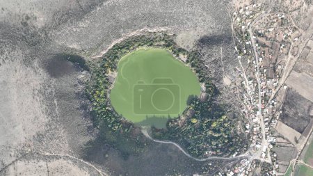 Photo for Crater de agua dulce en Michoacan - Royalty Free Image