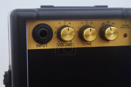 The tone and volume of mini guitar amplifiers are used by musicians to find the right sound character