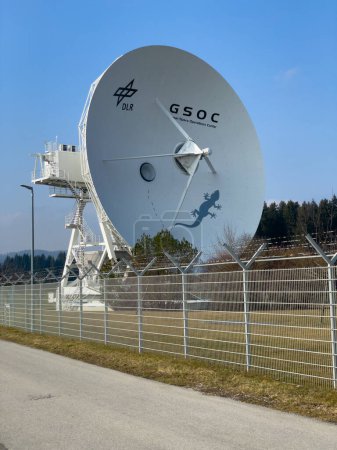 Foto de Operaciones espaciales alemanas Cemter en Weilheim, Baviera, Alemania. Centro Aeroespacial Alemán - Imagen libre de derechos