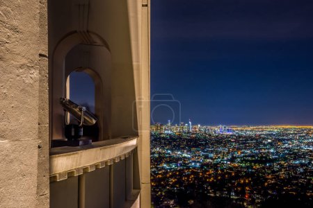 Foto de Vista nocturna del centro de Los Ángeles desde el Observatorio Griffith - Imagen libre de derechos