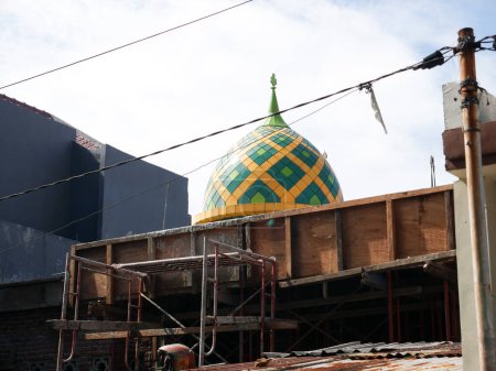Téléchargez les photos : Mosquée en construction, Surabaya, Java Est, Indonésie. 18 mars 2019 - en image libre de droit