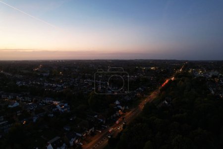 Foto de Vista aérea de la ciudad durante la puesta del sol - Imagen libre de derechos