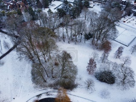 Foto de Áreas de Alto Ángulo de Wardown Public Park en el Día de Invierno - Imagen libre de derechos