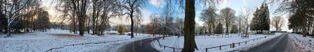 Téléchargez les photos : Aérien à Angle Haut du Parc Public Wardown le Jour D'hiver - en image libre de droit