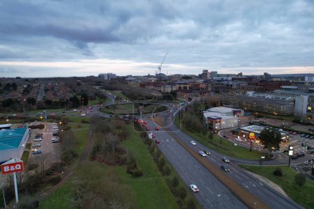 Téléchargez les photos : Vue panoramique à grand angle du centre de Milton Keynes City of England of UK - en image libre de droit