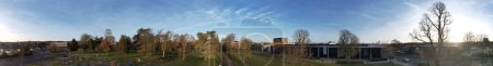 Téléchargez les photos : Vue panoramique à angle élevé du parc de vente au détail et de la ville centrale de Dunstable en Angleterre Grande-Bretagne - en image libre de droit