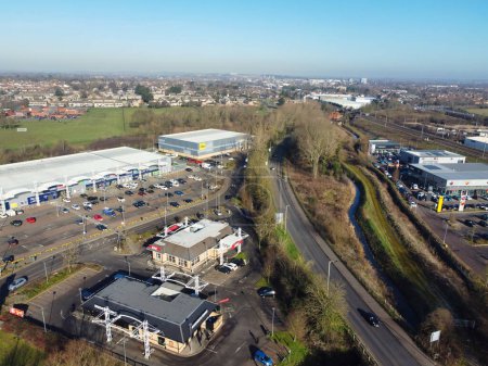Téléchargez les photos : UNITED KINGDOM, BEDFORD - 6TH FEBRUARY, 2023: Aerial View of Kempston Business Retail Park Which is Located Near to Bedford Town of England - en image libre de droit