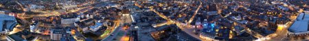 Téléchargez les photos : Vue panoramique sur la ville la nuit - en image libre de droit