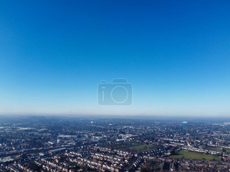 Foto de High Angle View of Blue Sky over Great Britain During Sunset - Imagen libre de derechos