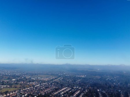Téléchargez les photos : High Angle View of Blue Sky over Great Britain During Sunset - en image libre de droit