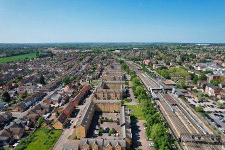 Téléchargez les photos : BEDFORD, ANGLETERRE, RU - 27 MAI 2023 : Vue aérienne de la ville de Bedford - en image libre de droit