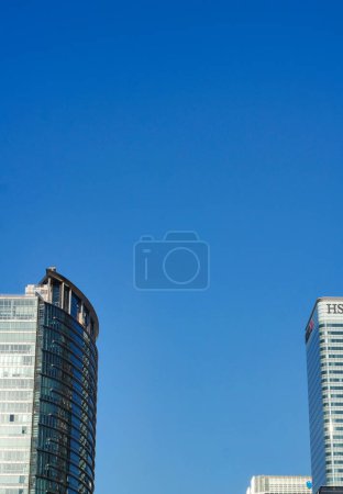 Téléchargez les photos : Londres, Angleterre, Royaume-Uni - 8 juin 2023 : Bâtiments à Canary Wharf à Londres - en image libre de droit