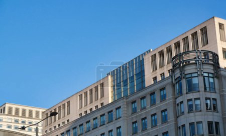 Foto de Londres, Inglaterra, Reino Unido - 8 de junio de 2023: Edificios en Canary Wharf en Londres - Imagen libre de derechos