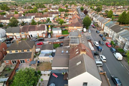 Téléchargez les photos : Vue aérienne de la ville de Western Luton - en image libre de droit