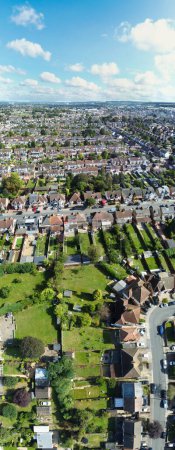 Foto de Vista más hermosa del paisaje de Luton Town of England UK, Drone 's High Angle Camera Shot of England, Gran Bretaña Reino Unido - Imagen libre de derechos