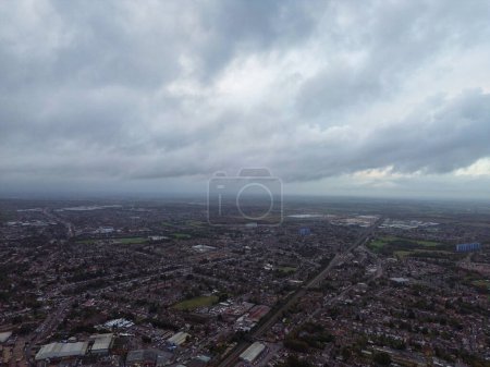 Téléchargez les photos : La plus belle vue du paysage de Luton Town of England Royaume-Uni, Drone's High Angle Camera Shot of England, Grande-Bretagne Royaume-Uni - en image libre de droit
