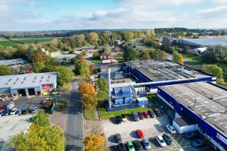 Téléchargez les photos : Vue Aérienne de la Zone Industrielle à Northampton City en Angleterre Grande Bretagne Royaume-Uni. Capturé avec la caméra du drone le 25 octobre 2023 - en image libre de droit