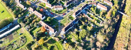 Téléchargez les photos : La plus belle vue panoramique à angle élevé du paysage de campagne britannique de Letchworth Garden City of England Royaume-Uni. Image prise le 11 novembre 2023 avec la caméra de Drone - en image libre de droit