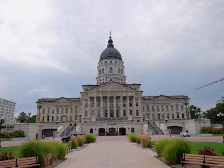 Téléchargez les photos : Topeka, Kansas - 22 juillet 2023 : Capitole d'État à Topeka, KS - en image libre de droit