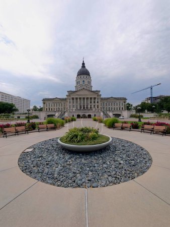 Téléchargez les photos : Topeka, Kansas - 22 juillet 2023 : Capitole d'État à Topeka, KS - en image libre de droit