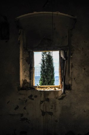 Foto de Ventana en el pueblo fantasma abandonado - Imagen libre de derechos
